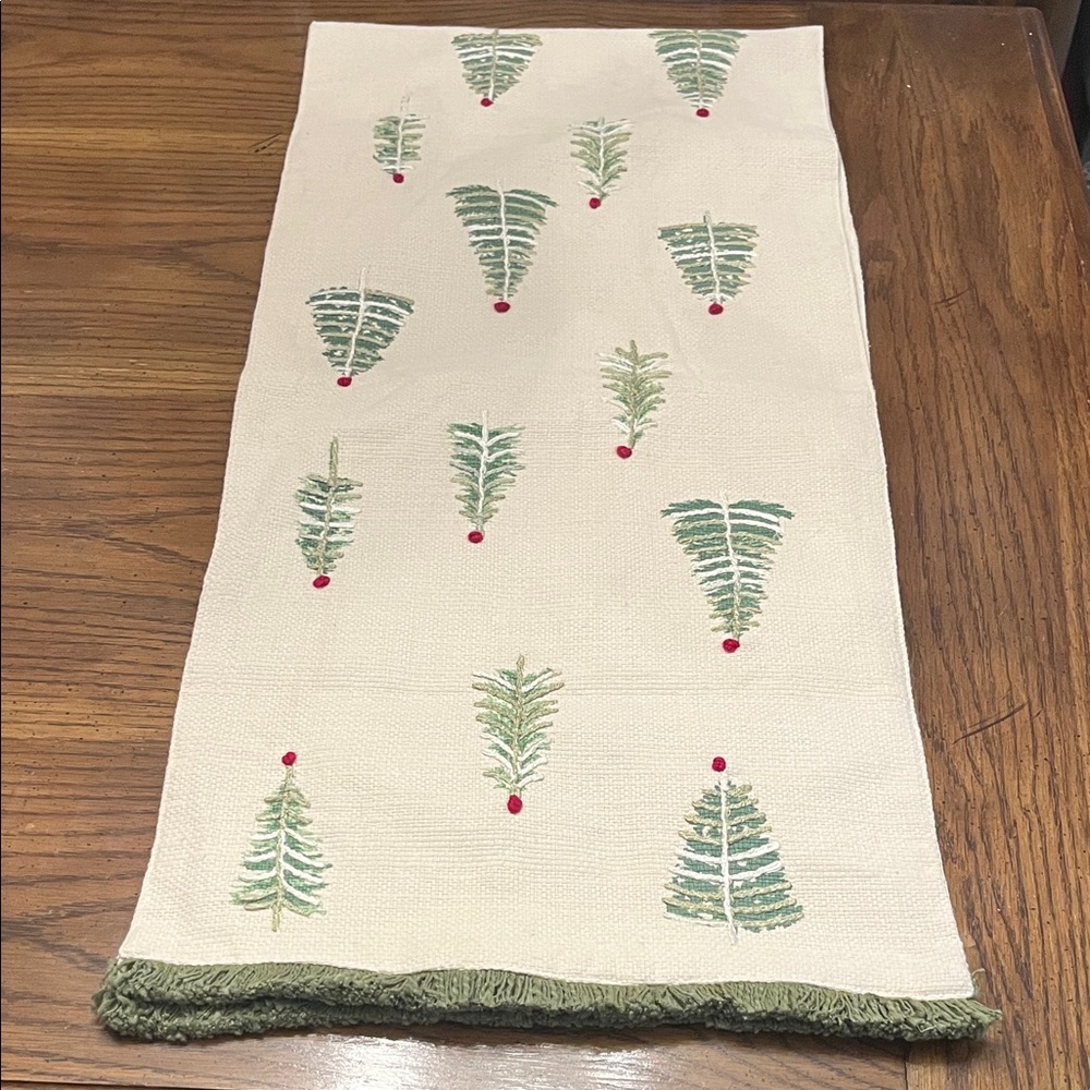 Cynthia Rowley Festive Tree Pattern Table Runner, 68‎ x 16 inches